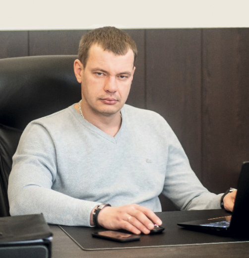 Александр Владиславович Сорокин,  генеральный директор ООО ПКФ «СтанкоАртель»
