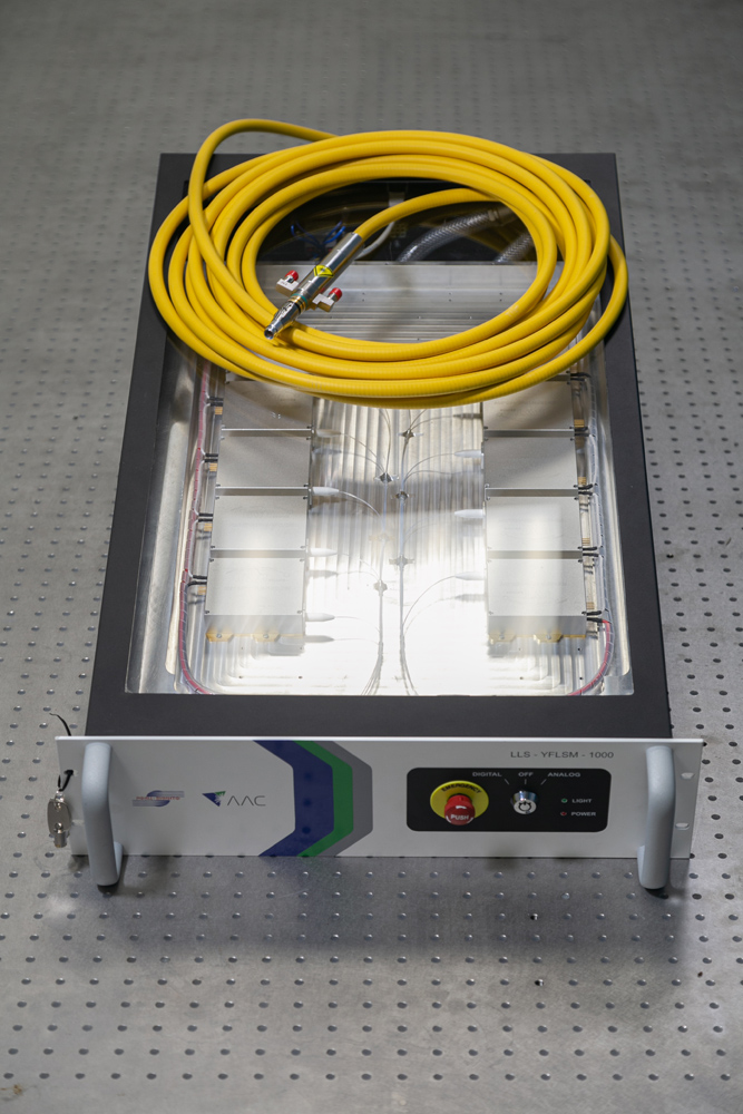 Новый волоконный лазер LLS-YFLSM-1000 мощностью 1 кВт 