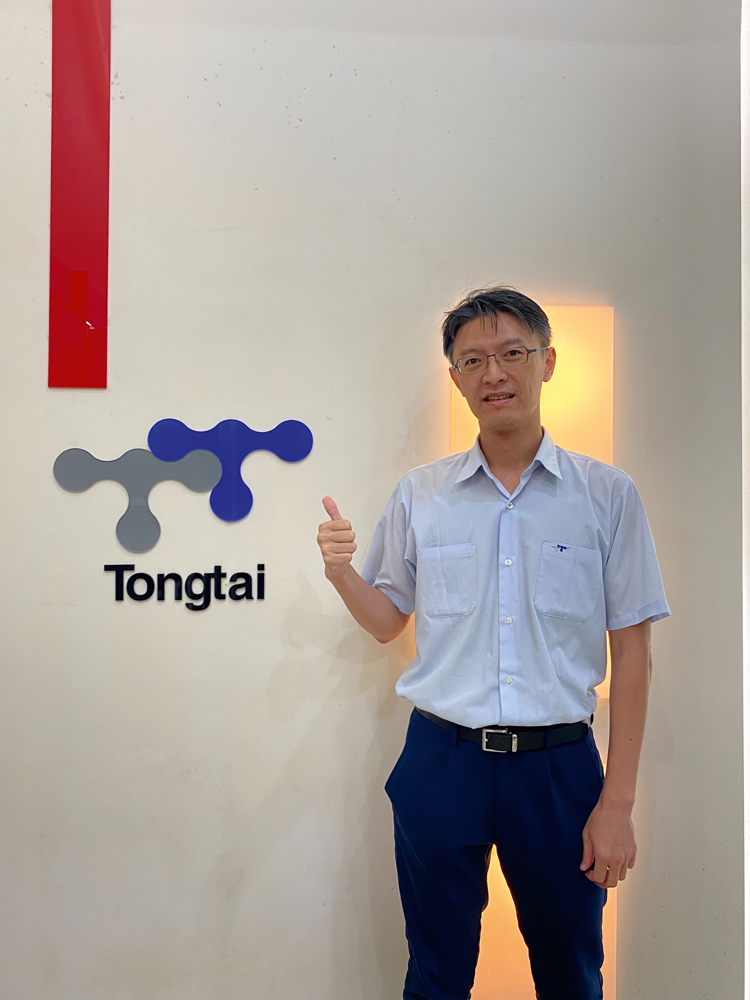  Джолли Ву (Jolly Wu), заместитель руководителя по продажам компании TONGTAI